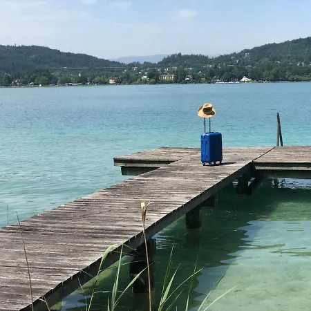 Seeturm Mit Eigenem Steg Direkt Am Worthersee Tatil Evi