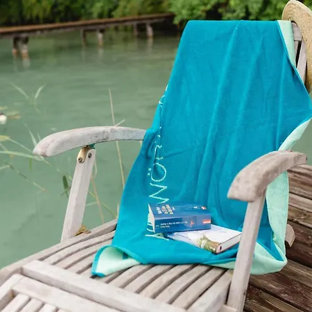 Holiday home Seeturm Mit Eigenem Steg Direkt Am Worthersee